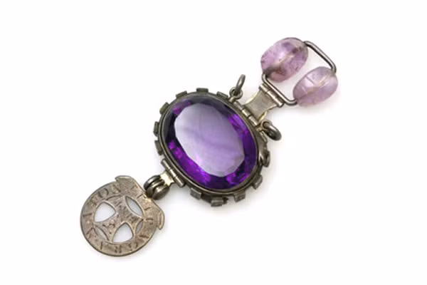 Về sau, viên đá một lần nữa trở về với ông Allen. Lúc này, ông quyết định cất nó trong két của ngân hàng. Theo đó, trong suốt 33 năm, viên đá không được nhìn thấy ánh sáng.