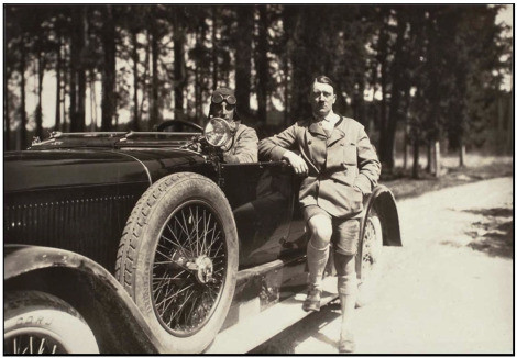 Tuy nhiên, mối quan hệ của Maurice và Hitler bị "sứt mẻ" khi cả hai được cho là có quan hệ tình ái với Geli Raubal.