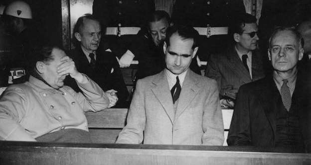 Cuối cùng, y bị kết án tù chung thân và thi hành án tại nhà tù Spandau. Đến ngày 17/8/1987, phó tướng của Hitler treo cổ tự tử bằng dây điện trong tù. Khi ấy, gã tội phạm thời phát xít Đức 93 tuổi. Video: Tiếp tục truy tìm tội phạm chiến tranh thời phát xít Đức (nguồn: VTC14)