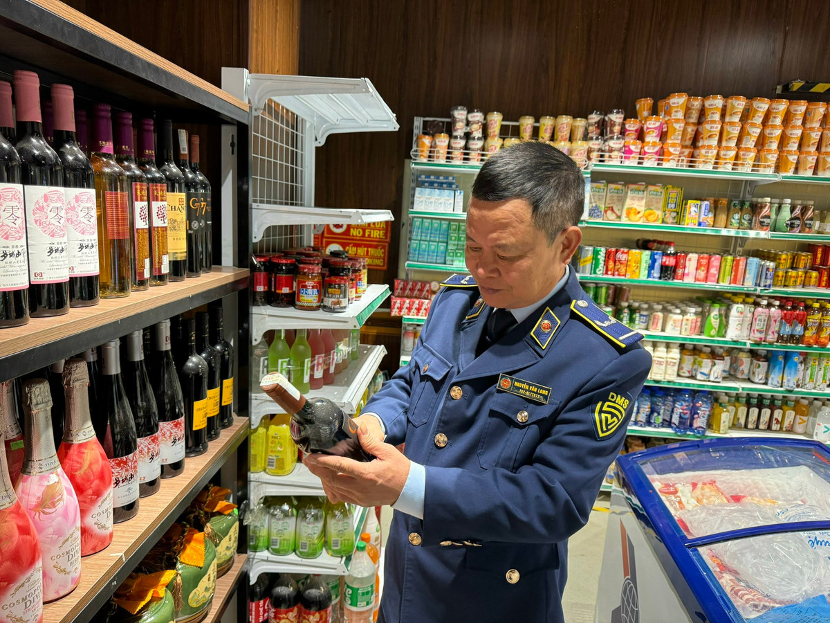 Bắc Ninh: Xử phạt hàng loạt cơ sở kinh doanh vi phạm dịp Tết - Hình 3 Bac Ninh: Xu phat hang loat co so kinh doanh vi pham dip Tet-Hinh-3