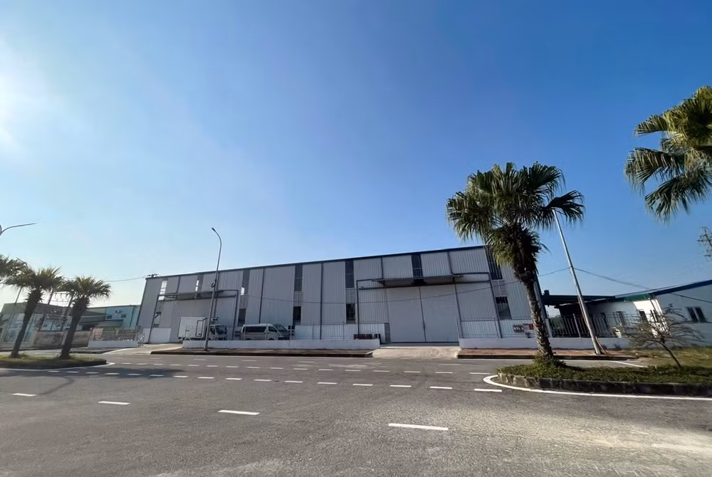 Loat cong trinh xay khong phep o KCN Ha Noi - Dai Tu: Ai chiu trach nhiem?