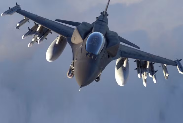 F-16 vẫn được coi là dòng tiêm kích có khung thân bền bỉ. Việc nâng cấp lên chuẩn mới sẽ giúp tiết kiệm chi phí trong khi vẫn có một chiến đấu cơ có năng lực tác chiến cao.