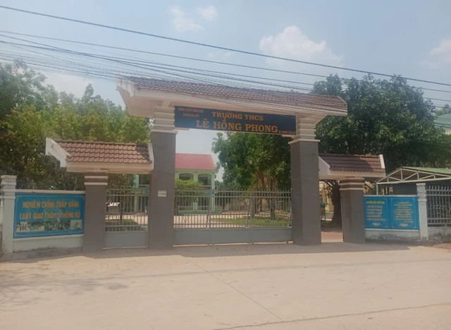 Nữ sinh lớp 7 bất ngờ ngã gục trong tiết thể dục đã tử vong Nu sinh lop 7 bat ngo nga guc trong tiet the duc da tu vong