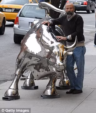 So phan thang tram cua con bo pho Wall-Hinh-6