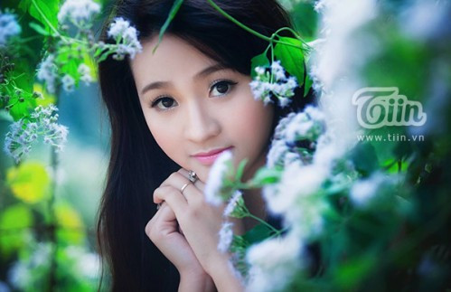 Cô gái sở hữu thân hình mà nhiều cô nàng mong muốn có được với chiều cao 1m68 và có số đo 3 vòng khá chuẩn 92-64-93. Ngoài ra, gương mặt xinh đẹp cũng là điểm cộng của Phương Thảo khiến cô được rất nhiều người mời chụp ảnh mẫu.