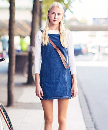 Để mặc một mẫu demin đẹp, bạn hoàn toàn không cần kết hợp quá nhiều phụ kiện, hoặc kiểu tóc cầu kỳ.