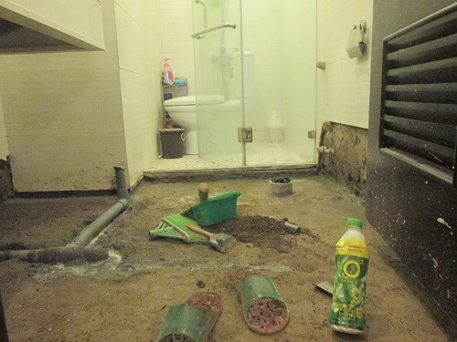 Cu dan keu troi vi chung cu Golden Land hu hong dang so-Hinh-2