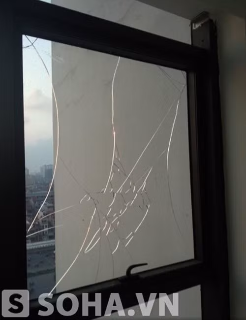 Cu dan keu troi vi chung cu Golden Land hu hong dang so-Hinh-8