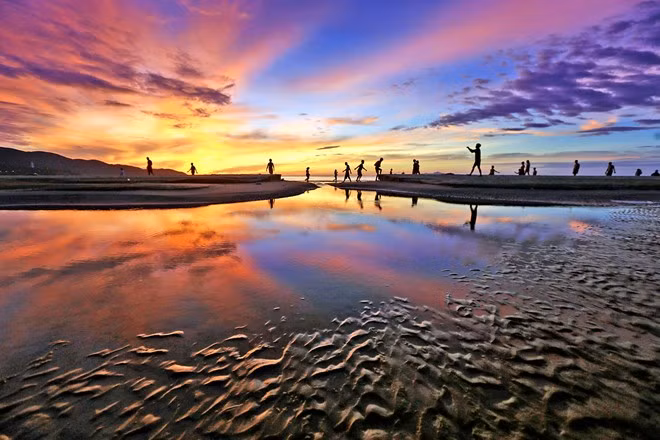 Bản giao hưởng bình minh. Ảnh: Lê Huy Tuấn.