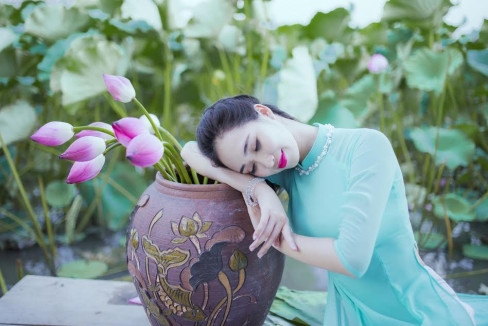 Cụ thể: Người đẹp Áo dài Tuyên Quang 2012, Á khôi Tuyên Quang 2014 và Top 40 Người đẹp Hoa hậu Việt Nam 2014 khu vực phía Bắc.