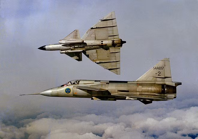  Chiến đấu cơ SAAB AJ-37 Viggen được công ty SAAB của Thụy Điển giới thiệu dự án máy bay từ tháng 4/1965