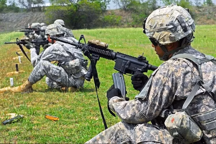 Dự kiến, khoảng 6.000 khẩu M4A1 sẽ được trang bị cho Sư đoàn lính dù 101 của Mỹ vào tháng 9 tới và khoảng 3.000 khẩu M4A1 sẽ được trang bị cho các đơn vị khác trong giai đoạn tiếp theo.