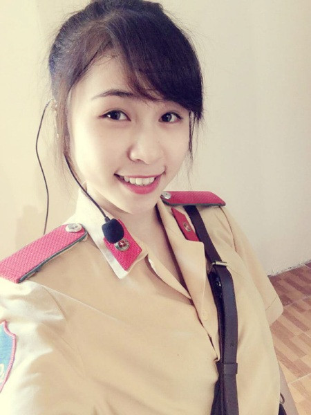 Thanh Hằng không chỉ học tập tốt mà còn là một cây văn nghệ xuất sắc.