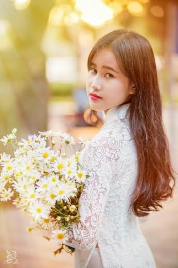 Ngoài học tập, Kim Cúc luôn tham gia tích cực phong trào văn hóa - văn nghệ của trường, lớp.