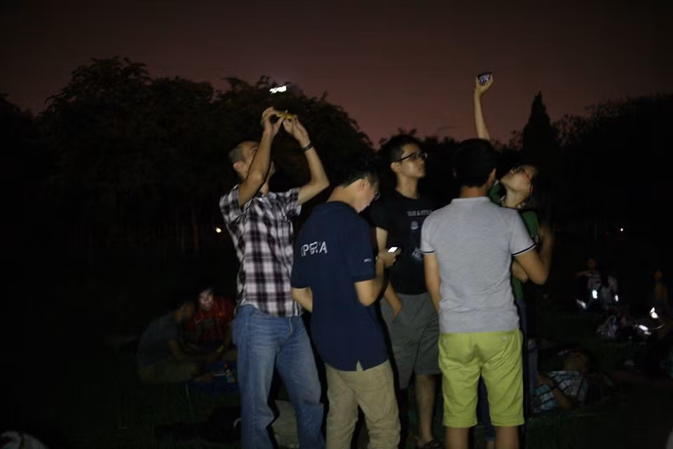 Gioi tre dung leu cho don hien tuong mua sao bang-Hinh-5