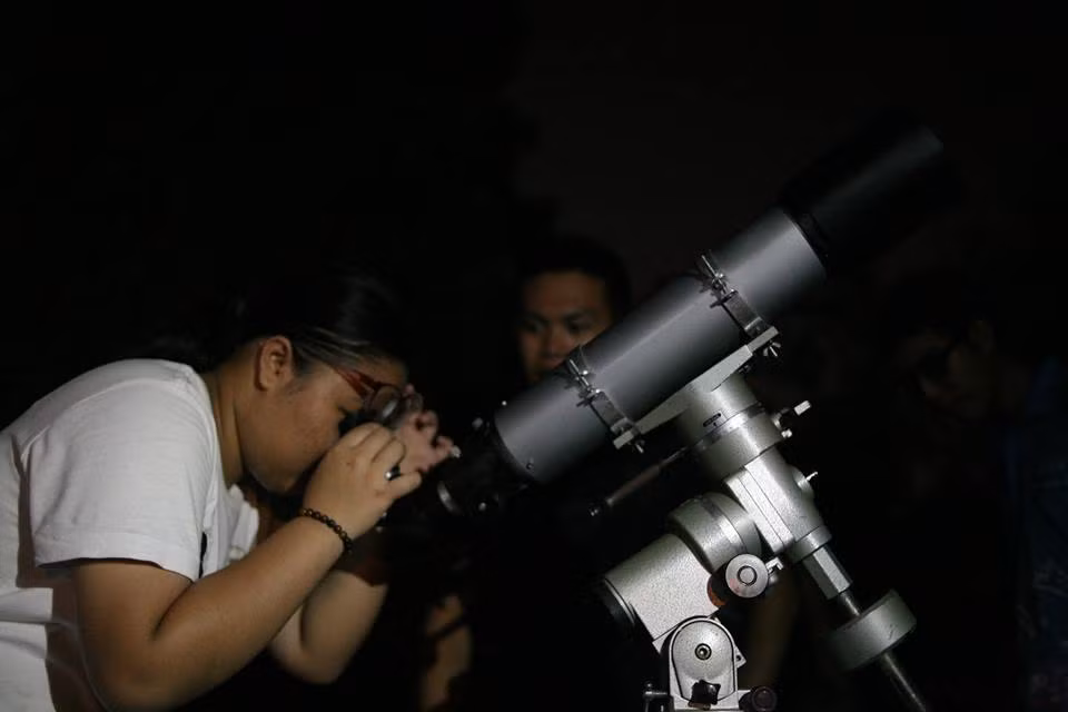 Gioi tre dung leu cho don hien tuong mua sao bang-Hinh-6