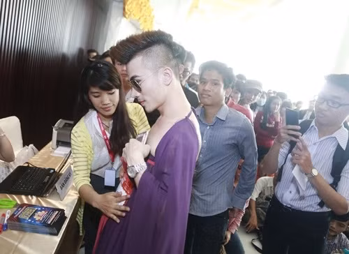 Kenny Sang tung vay dai nao vong casting Thach thuc danh hai