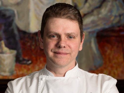 Đầu bếp Billy Oliva đã nếu ra 9 sai lầm khi làm món thịt nướng. Trong đó, sai lầm đầu tiên là sử dụng một miếng thịt đã để lâu trong tủ lạnh.