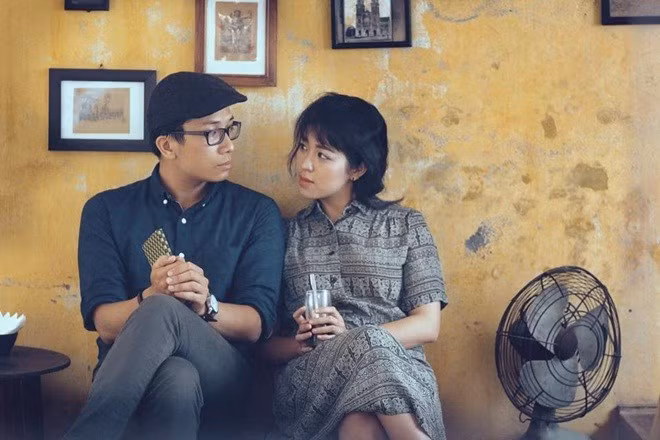 Chuột Thổ Cẩm (tên thật là Nguyễn Lê Chi, sinh năm 1991) là em gái của MC Diệp Chi. Khác với người chị nổi tiếng trên truyền hình, Chuột Thổ Cẩm lại sở hữu giọng hát ngọt ngào, trong trẻo. Cô thường đăng tải clip cover các bài hát hit đang được yêu thích lên YouTube và thu hút hơn 3 triệu lượt xem.