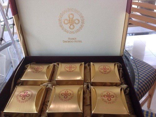 Boc gia khung cua banh trung thu phuc vu dai gia-Hinh-2