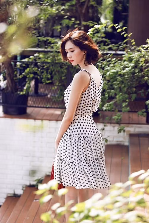 11. Cắt tóc ngắn: Dù không nhận được nhiều lời khen ngợi với kiểu tóc bob nhưng rõ ràng Hoa hậu Thu Thảo trông cao ráo hơn với mẫu tóc mới này.