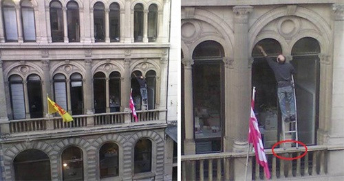 Có lẽ lá gan của anh ta quá lớn, cũng có thể anh ta không còn biết sợ hãi là gì.