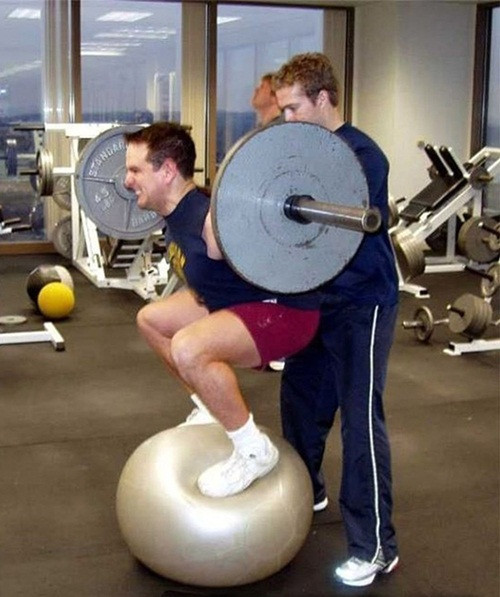 Một trong những ý tưởng tồi tệ nhất để thể hiện mình của phái mạnh.