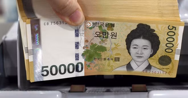 4. Won Hàn Quốc Giá trị xuất khẩu sang Trung Quốc năm 2012: 134,32 tỷ USD Tỷ lệ trong tổng giá trị xuất khẩu năm 2012: 24,52% Ảnh: CNBC.