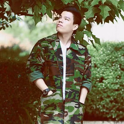 Được các bạn trẻ biết đến là chàng trai vẽ hơn 100 ký họa mỹ nhân Việt tuyệt đẹp