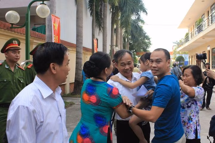 Pho Thu tuong Nguyen Xuan Phuc trao quyet dinh dac xa dip 2/9-Hinh-7