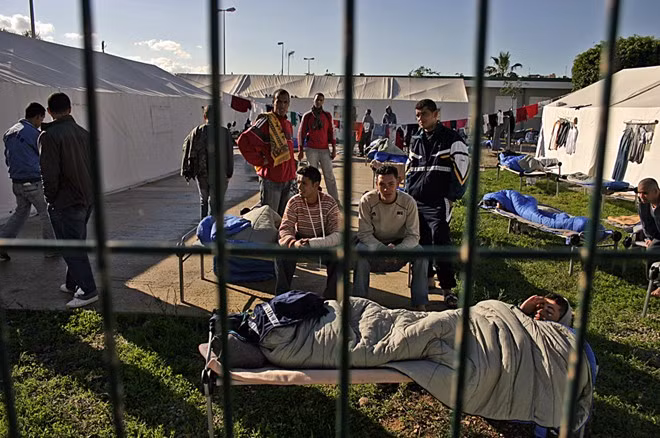 Nhiều người dân châu Phi coi khu vực này là cánh cửa để nhập cư trái phép và buôn lậu vào châu Âu.