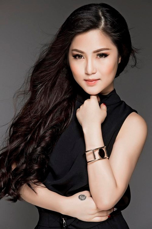 Hiện tại Hương Tràm vẫn chưa quyết định sẽ đóng phim tiếp hay không. Cô vẫn chăm chỉ chạy show và thực hiện những kế hoạch âm nhạc mới.