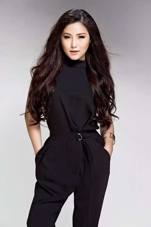 Đây là một ca khúc mà Hương Tràm vô cùng yêu thích và tâm huyết, cô rất vui vì đi biểu diễn từ Nam ra Bắc khán giả đều thuộc bài hát này và luôn yêu cầu cô hát.