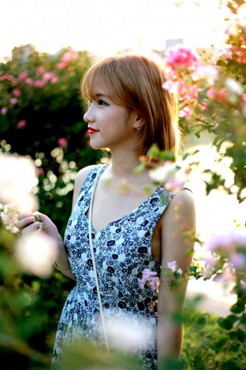 Mỹ Dung cũng thông tin thêm, trong cuộc sống của cô bạn chưa gặp phải khó khăn nào khủng khiếp. Nhưng với Dung, khi gặp khó khăn, điều quan trọng nhất là phải bình tĩnh, suy xét nguyên do sau đó tìm và chia sẻ với gia đình, bởi gia đình chính là nguồn động lực tinh thần lớn nhất giúp cô bạn vượt qua mọi khó khăn.