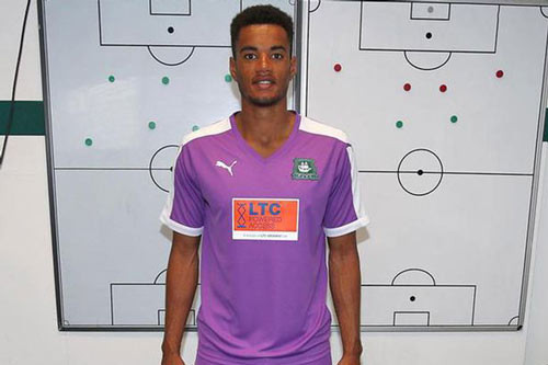 8. Áo sân khách của CLB Plymouth Argyle (Anh).