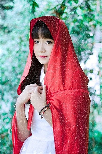 Thu Hà có sở thích là ca hát và chụp ảnh.