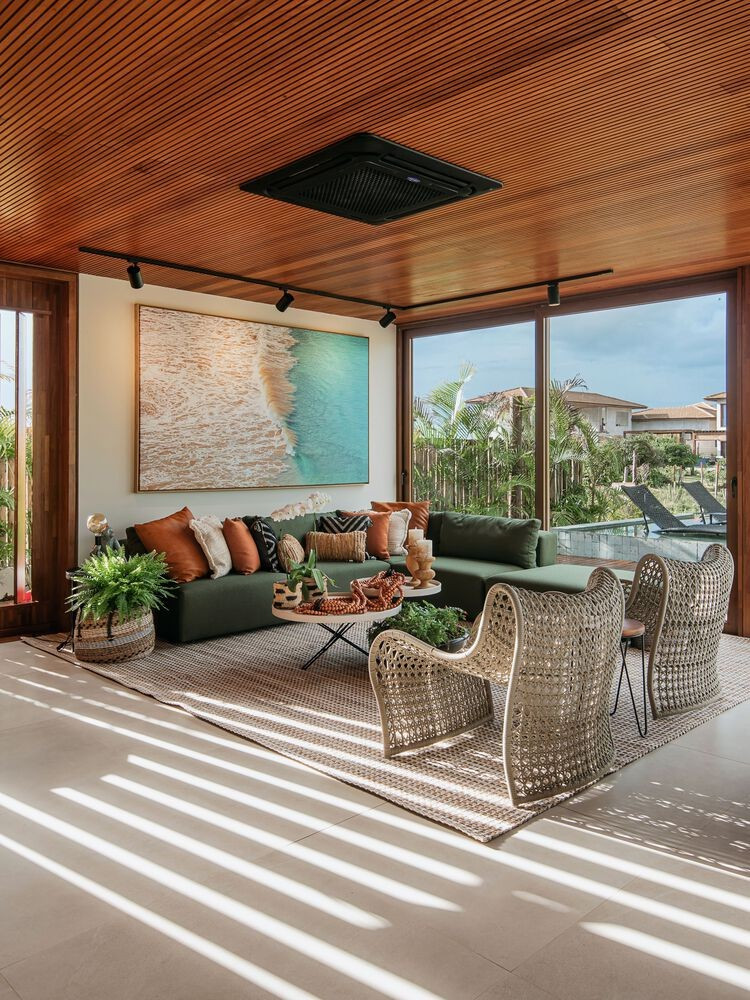 Nhiều người bày tỏ, ngôi nhà này không chỉ là nơi cư trú mà còn là một trải nghiệm không gian sống, mang đến sự thoải mái và gần gũi với thiên nhiên.