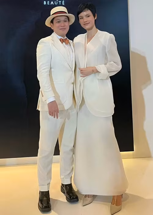 Trước khi đến với bạn trai bác sĩ, Tuyết Lan từng qua một lần đò.