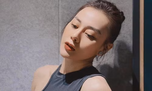 Phuong Oanh khoc xin loi vi on ao doi tu gay tranh cai