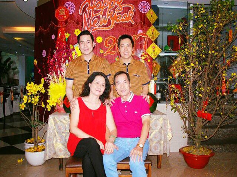 Theo Khánh Phương, bố mẹ định hướng cho anh và anh trai của anh dùng tri thức, tài năng của mình để tạo ra những giá trị của bản thân trong cuộc sống. Ảnh: FBNV.