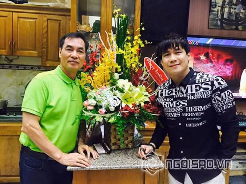 Bố mẹ Khánh Phương đều là doanh nhân thành đạt. Ảnh: Gia Đình Việt Nam.