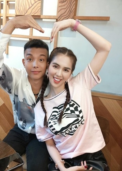 Đỗ Long từng chia sẻ, có lần mua nhà thiếu tiền, phải vay mượn Ngọc Trinh số tiền lớn. Không chỉ lập tức cho vay tiền, mỹ nhân sinh năm 1989 còn không có ý định đòi lại. Ảnh: FBNV.