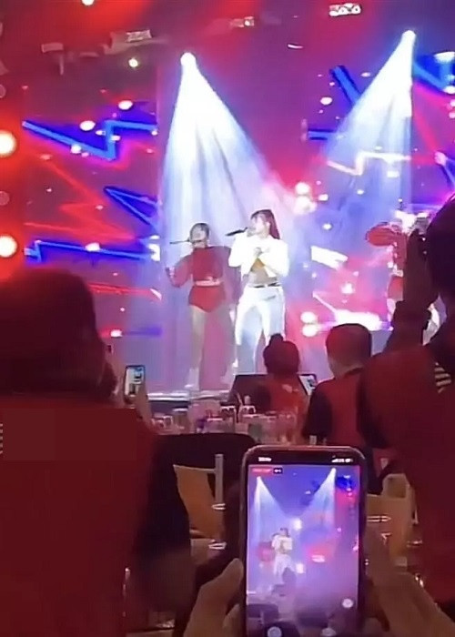 Tháng 1/2023, nữ ca sĩ lần hiếm hoi hát tại sự kiện. Ảnh: Vietnamnet