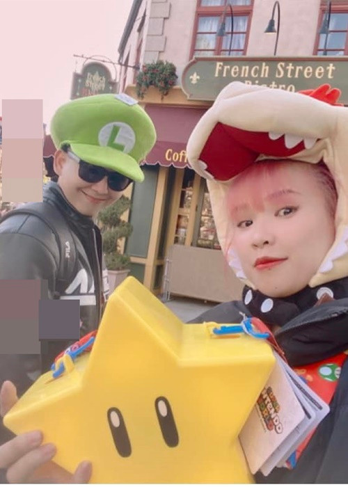 Khởi My và Kelvin Khánh đến nay vẫn tận hưởng cuộc sống vợ chồng son. Ảnh: FBNV