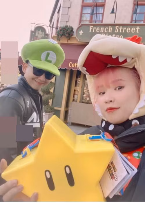 Khởi My và Kelvin Khánh đến nay vẫn tận hưởng cuộc sống vợ chồng son. Ảnh: FBNV