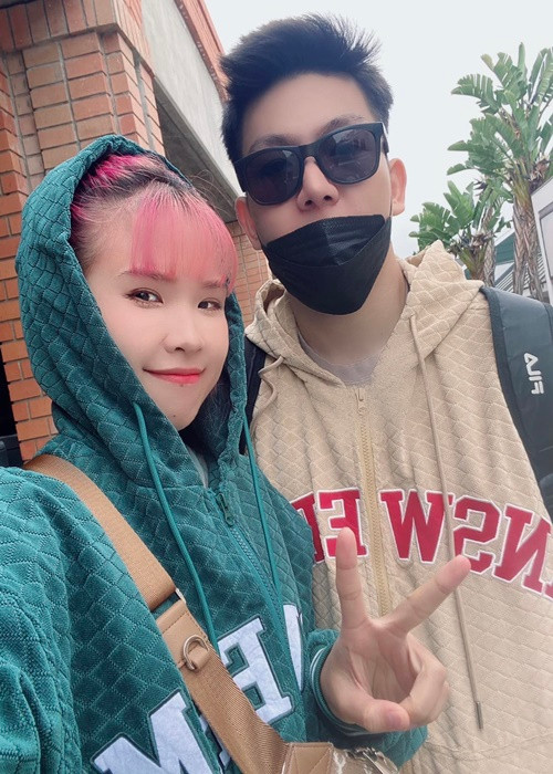 Cả hai hiếm khi chia sẻ về hôn nhân của mình trên truyền thông. Ảnh: FBNV