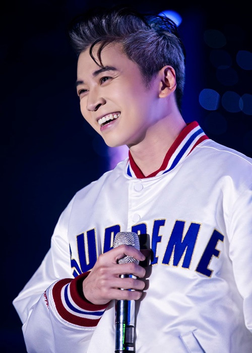 Nam giám khảo Rap Việt hiện tại kín tiếng về chuyện tình cảm. Ảnh: FBNV.