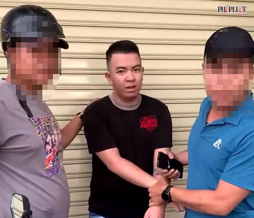 Vay 13 trieu, tra 11 trieu van con no 12 trieu va bi tat son, khung bo-Hinh-2