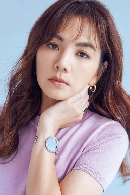 Tài năng, nổi tiếng, Ella là một trong những đối thủ đáng gờm của Chi Pu và nhiều nghệ sĩ khác ở Đạp gió. Ảnh: Zing