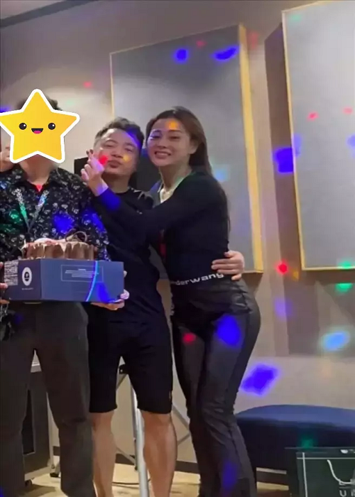 Phương Oanh lẫn Shark Bình đều không ngại đáp trả khi bị cư dân mạng mỉa mai, công kích. Ảnh: Vietnamnet